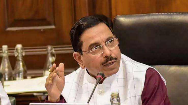 क्या कर्नाटक हिटलर के समय की तरह तानाशाही में बदल गया है: सीएम सिद्धारमैया से भाजपा का सवाल